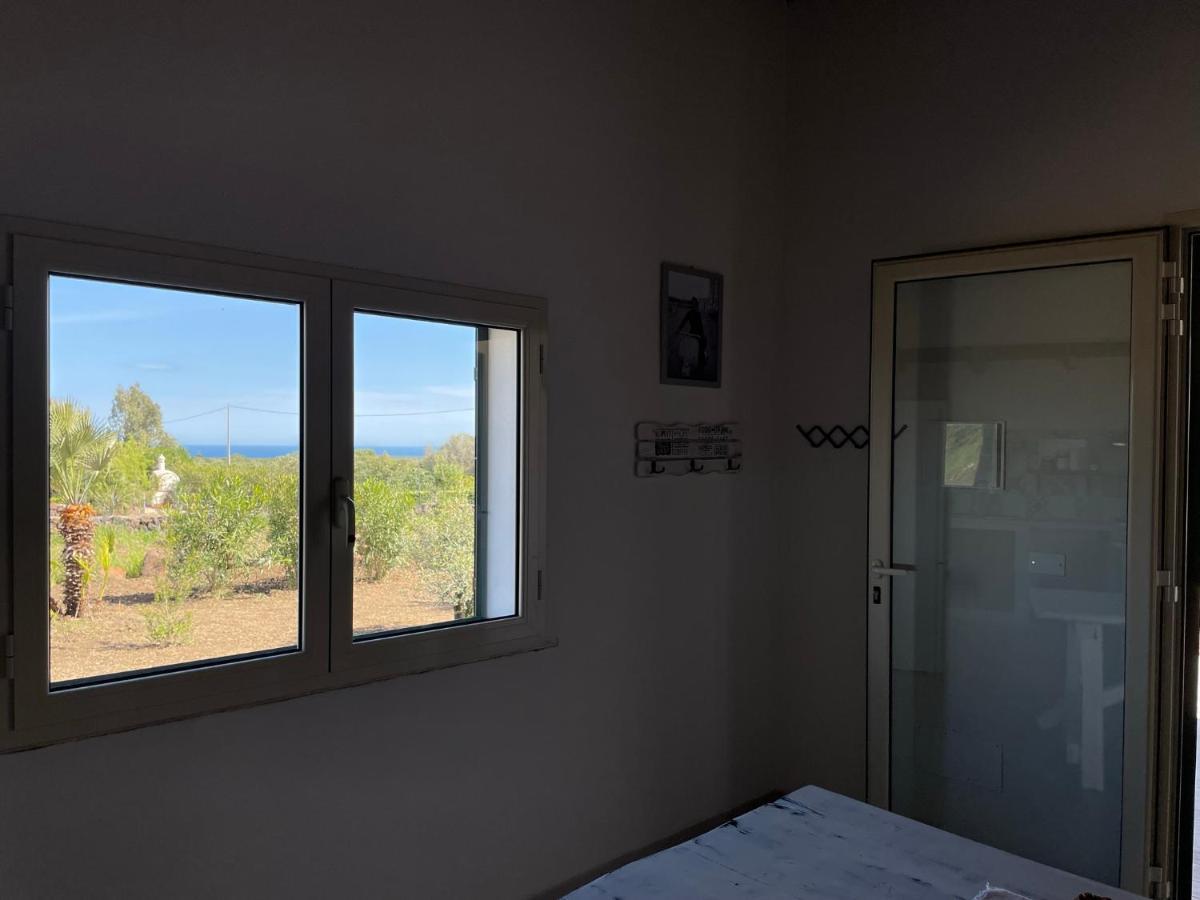 Casa Vacanze Gollei, オロゼーイ エクステリア 写真