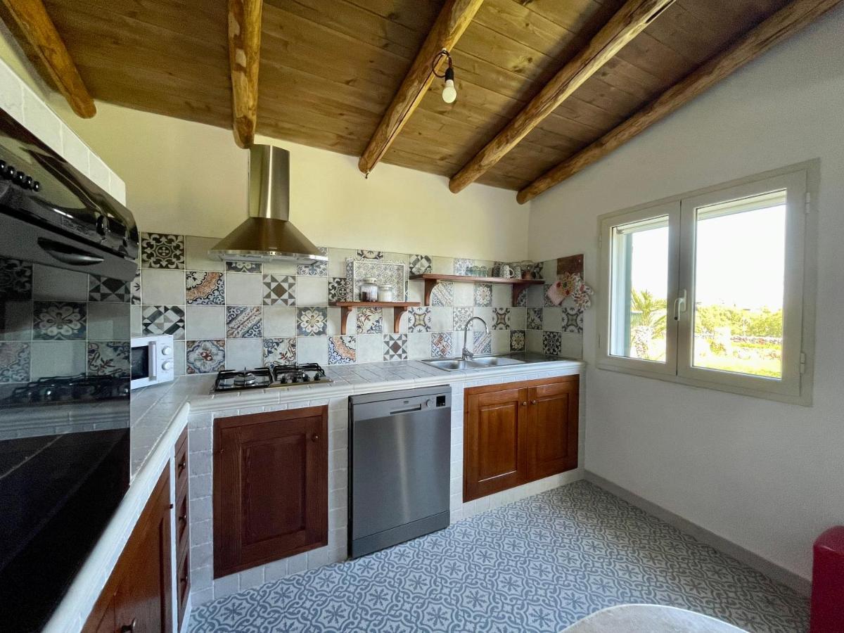 Casa Vacanze Gollei, オロゼーイ エクステリア 写真